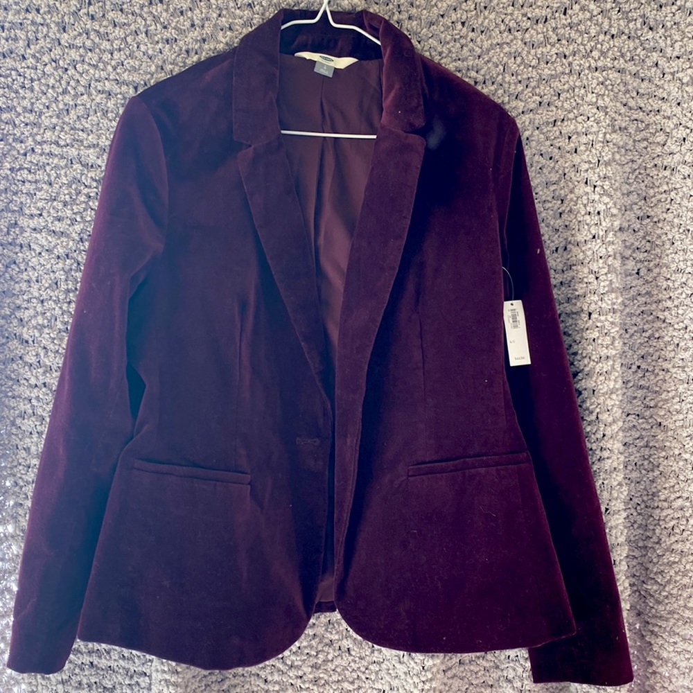NWT. Old Navy. Velvet blazer. Sz L. Burgundy